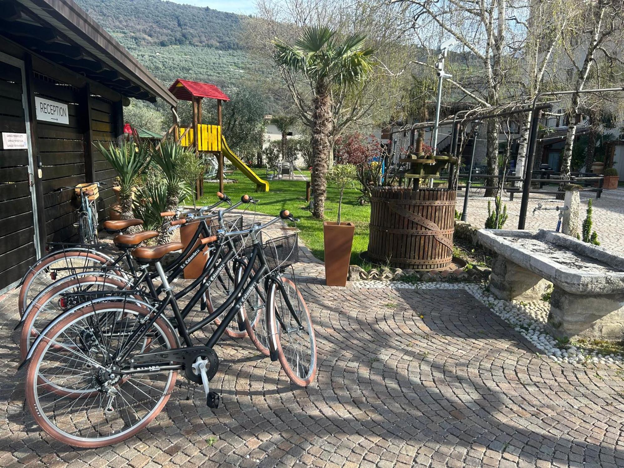 La Colombera Aparthotel 3*