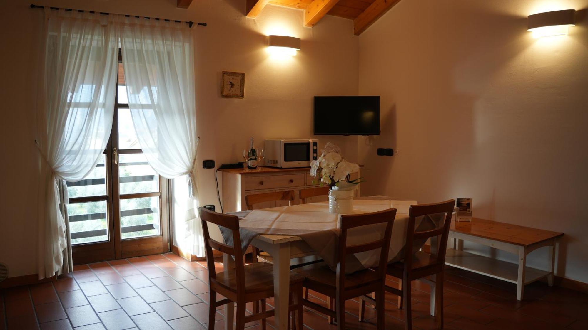 Aparthotel La Colombera 3*